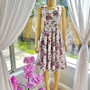 Bettie Page by Tatyana Floral Print 50s Style Swing Pleated Dress Womens Size XS